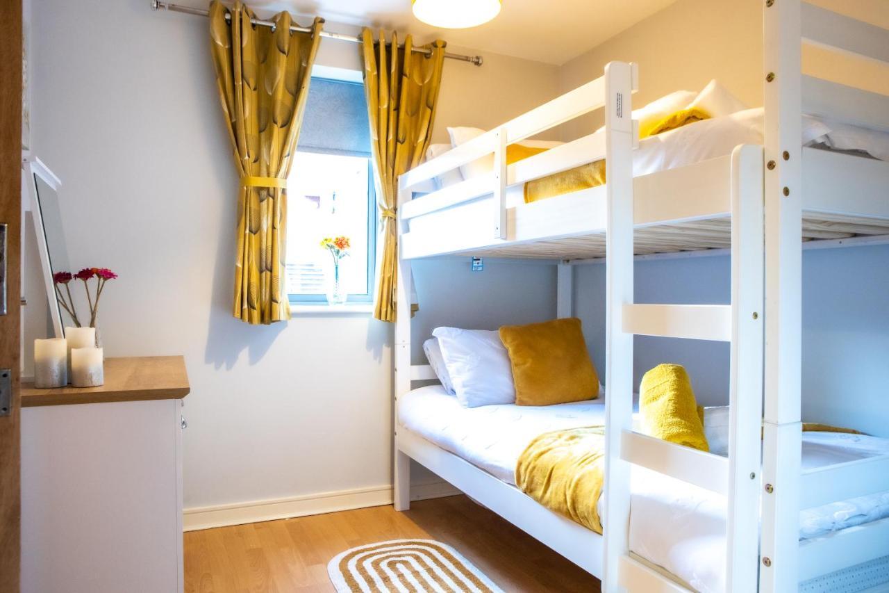 Newly Furnished Appartment Near Train Station Wolverhampton Esterno foto