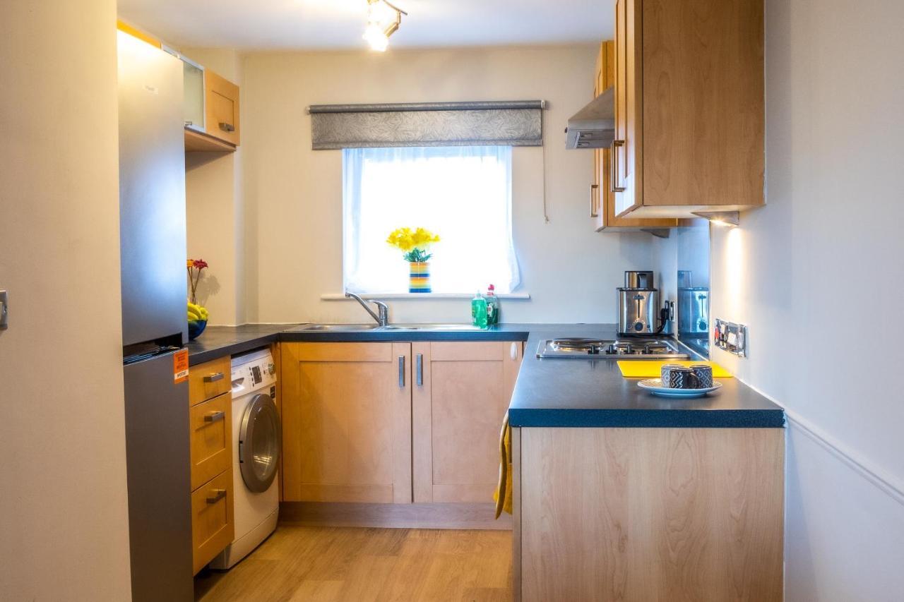 Newly Furnished Appartment Near Train Station Wolverhampton Esterno foto